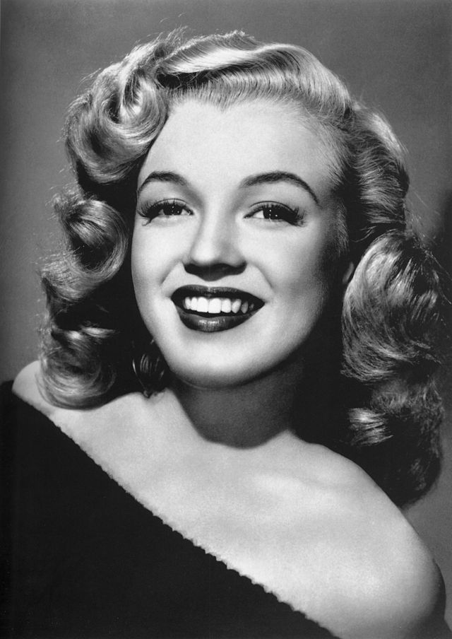 640px-Marilyn_Monroe_-_publicity