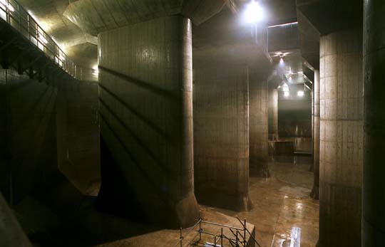 perierga.gr - Υπόγειο παλάτι