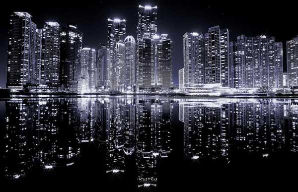 perierga.gr - Μια πόλη σε... καθρέφτη!