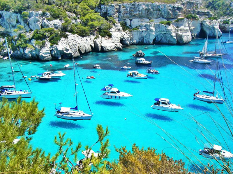 hover-boats-menorca-spain
