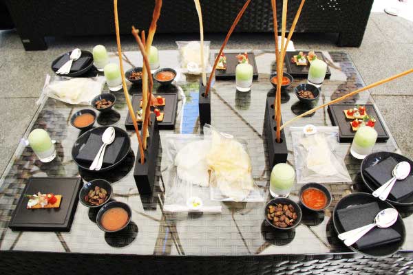 perierga.gr - Πανέμορφο ελβετικό εστιατόριο σε κάστρο!