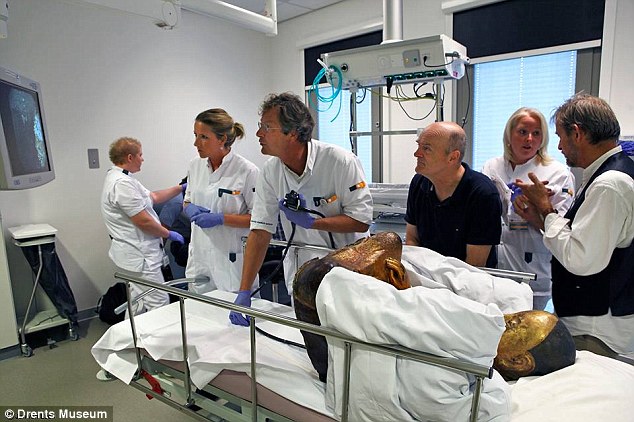 25F3F4CA00000578-0-Many_practicing_believe_that_mummies_like_that_of_Buddhist_maste-a-56_1424622114213